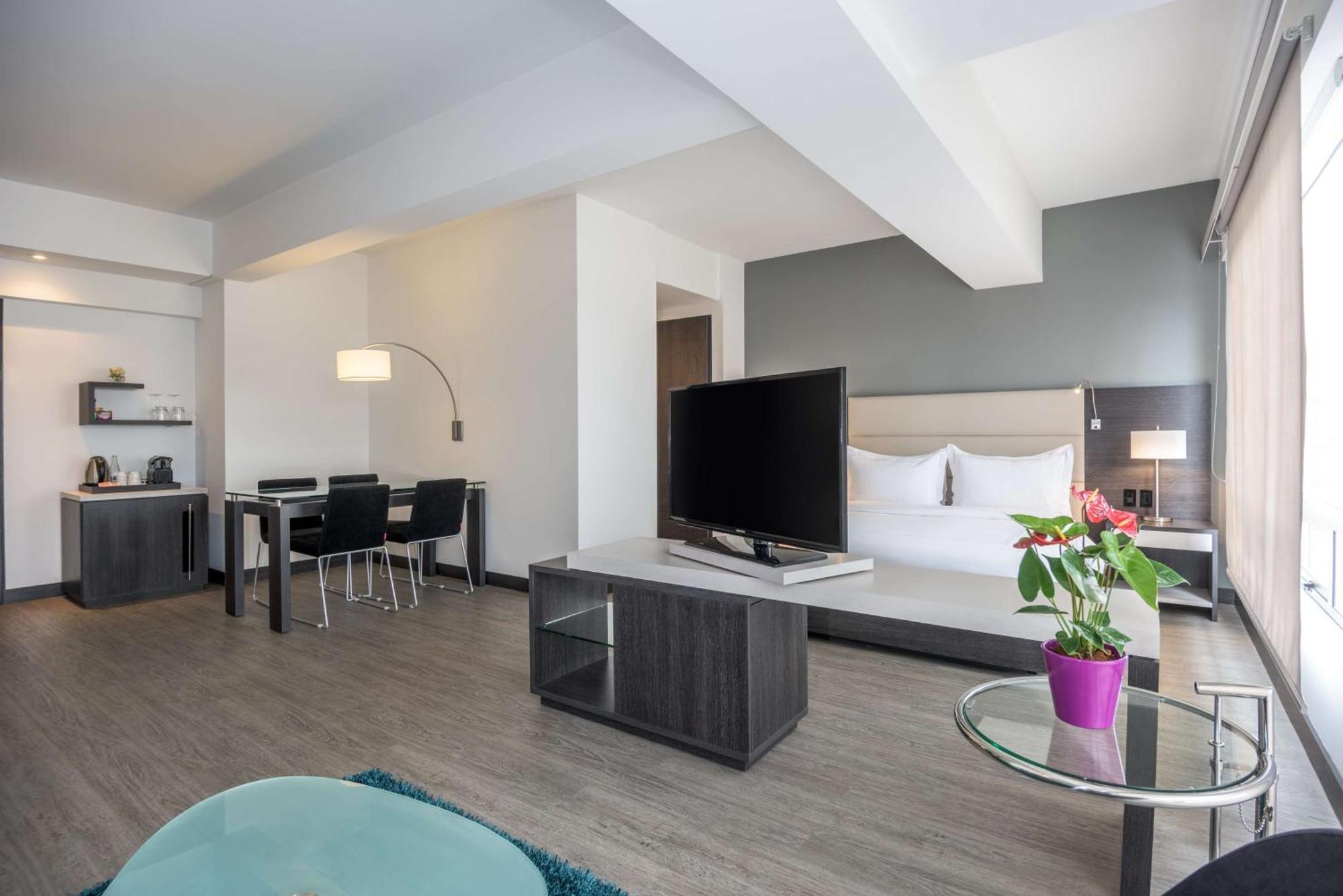 Hotel Nh Bogota Urban 26 Royal Zewnętrze zdjęcie