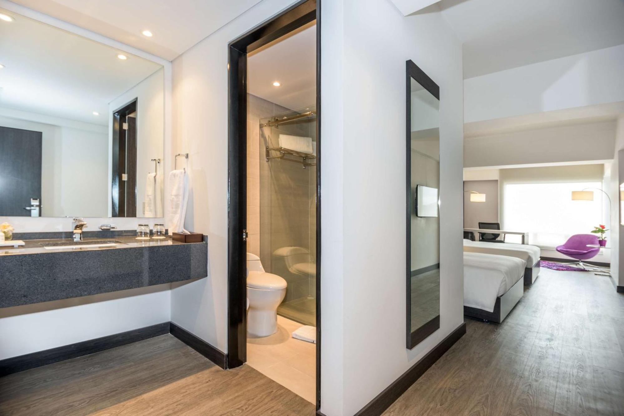 Hotel Nh Bogota Urban 26 Royal Zewnętrze zdjęcie